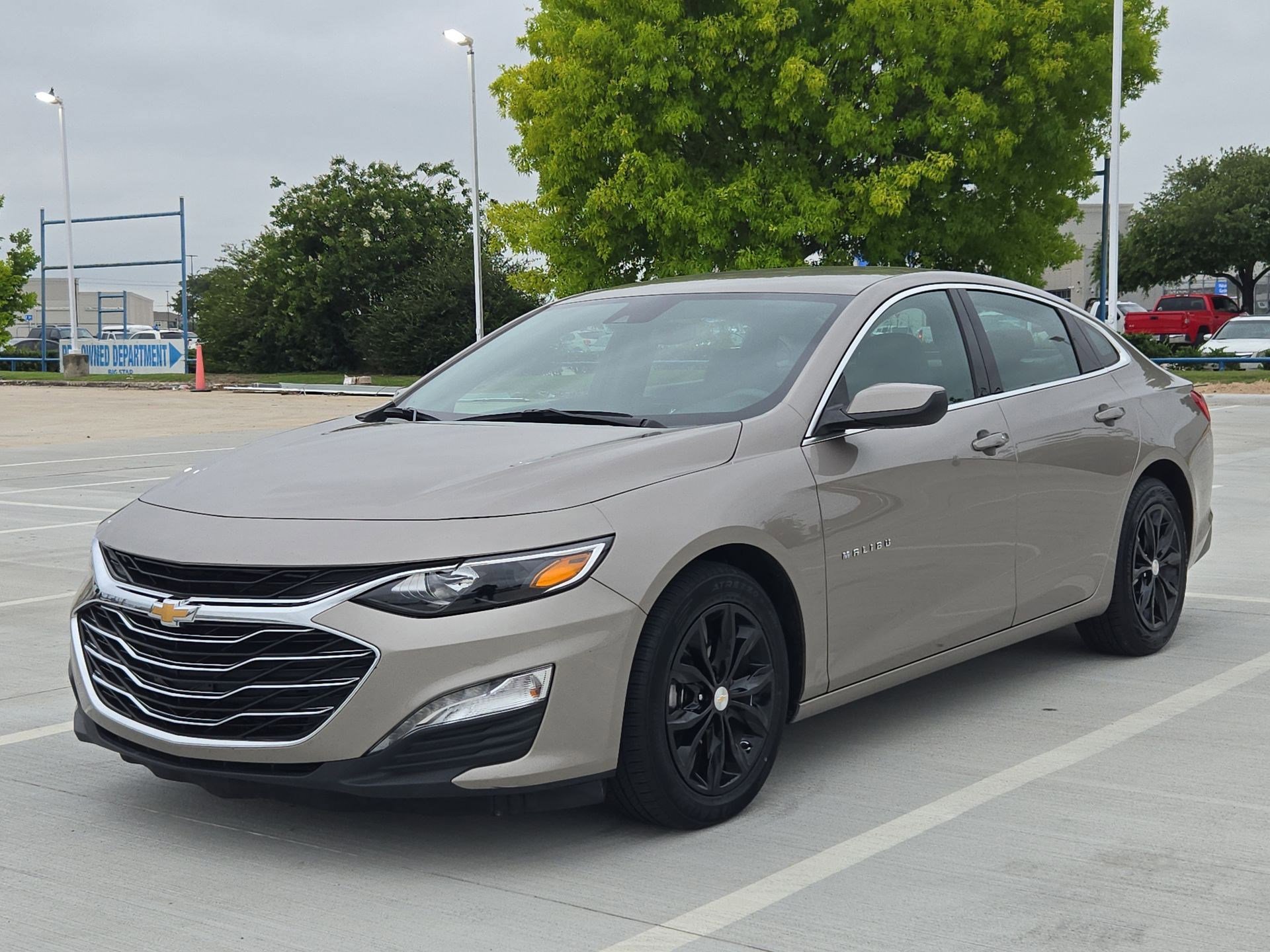 Used 2024 Chevrolet Malibu LT FWD image 8
