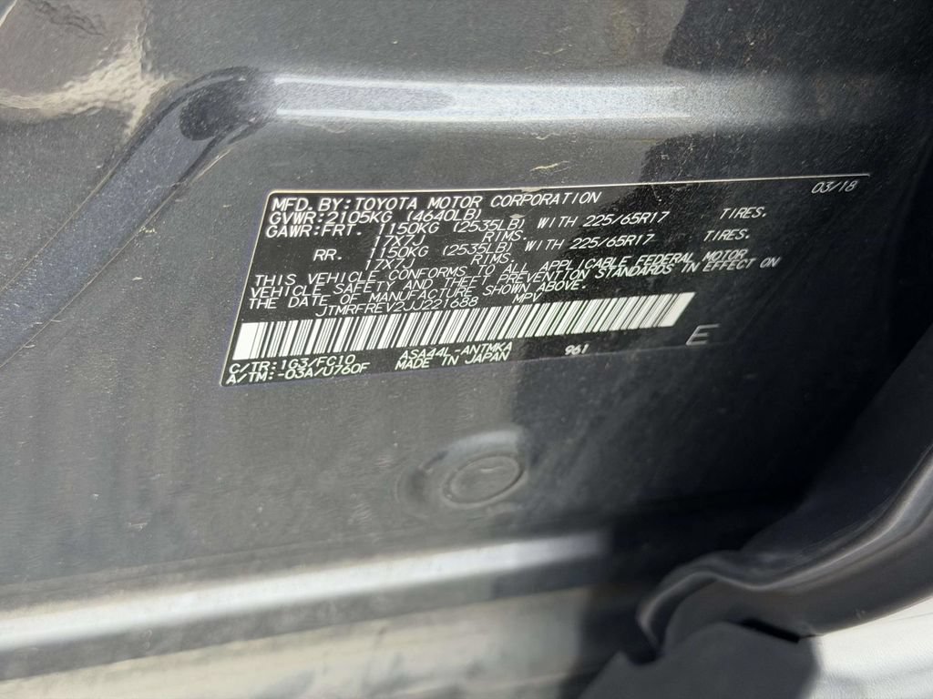 Used 2018 Toyota RAV4 XLE AWD/4WD image 27
