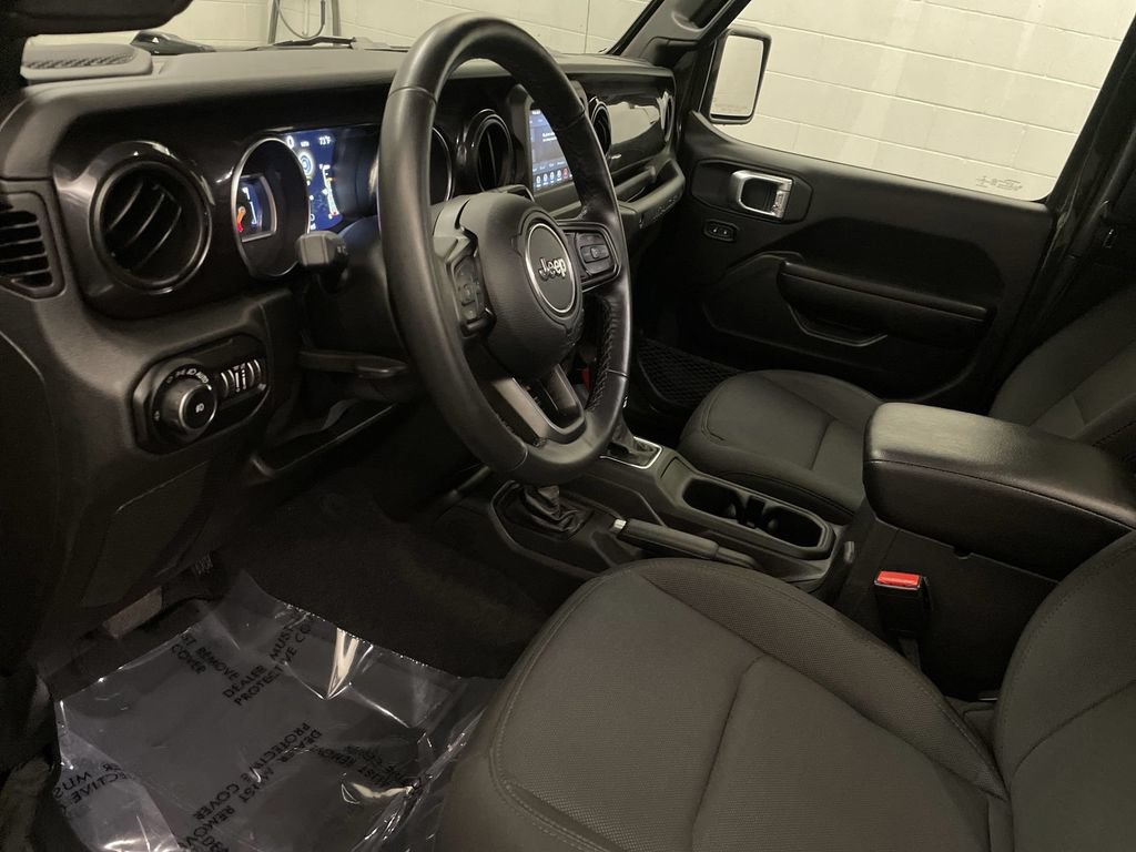 Used 2021 Jeep Wrangler Unlimited Sport AWD/4WD image 4