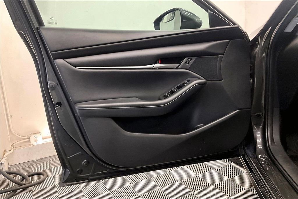 Used 2021 MAZDA MAZDA3 s FWD image 24