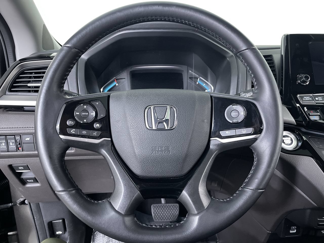 Used 2023 Honda Odyssey Touring image 13