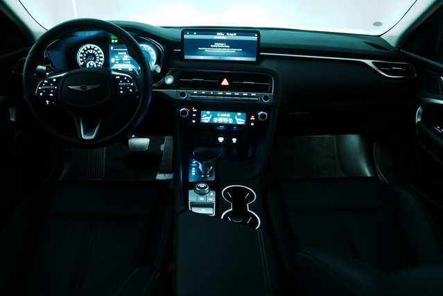 Used 2025 Genesis G70 2.5T image 43