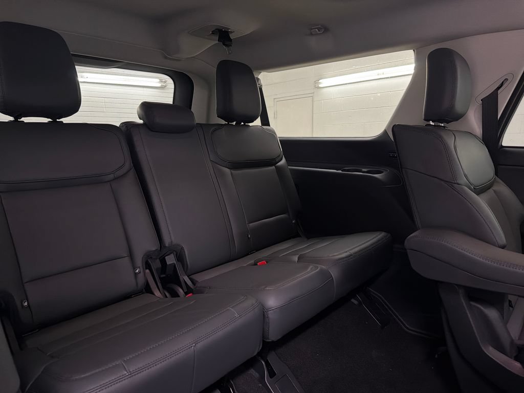 New 2027 Ford Expedition Max Active RWD image 30