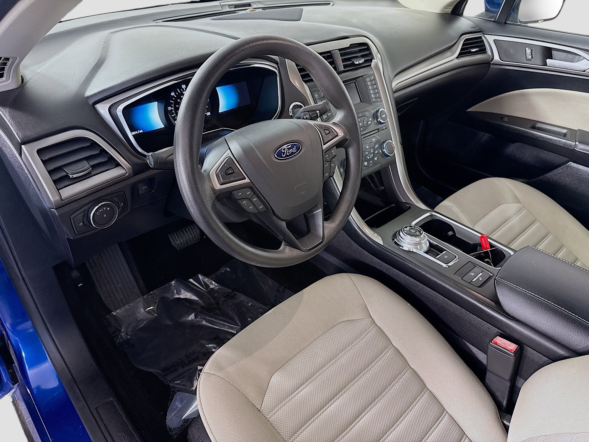 Used 2018 Ford Fusion S image 23