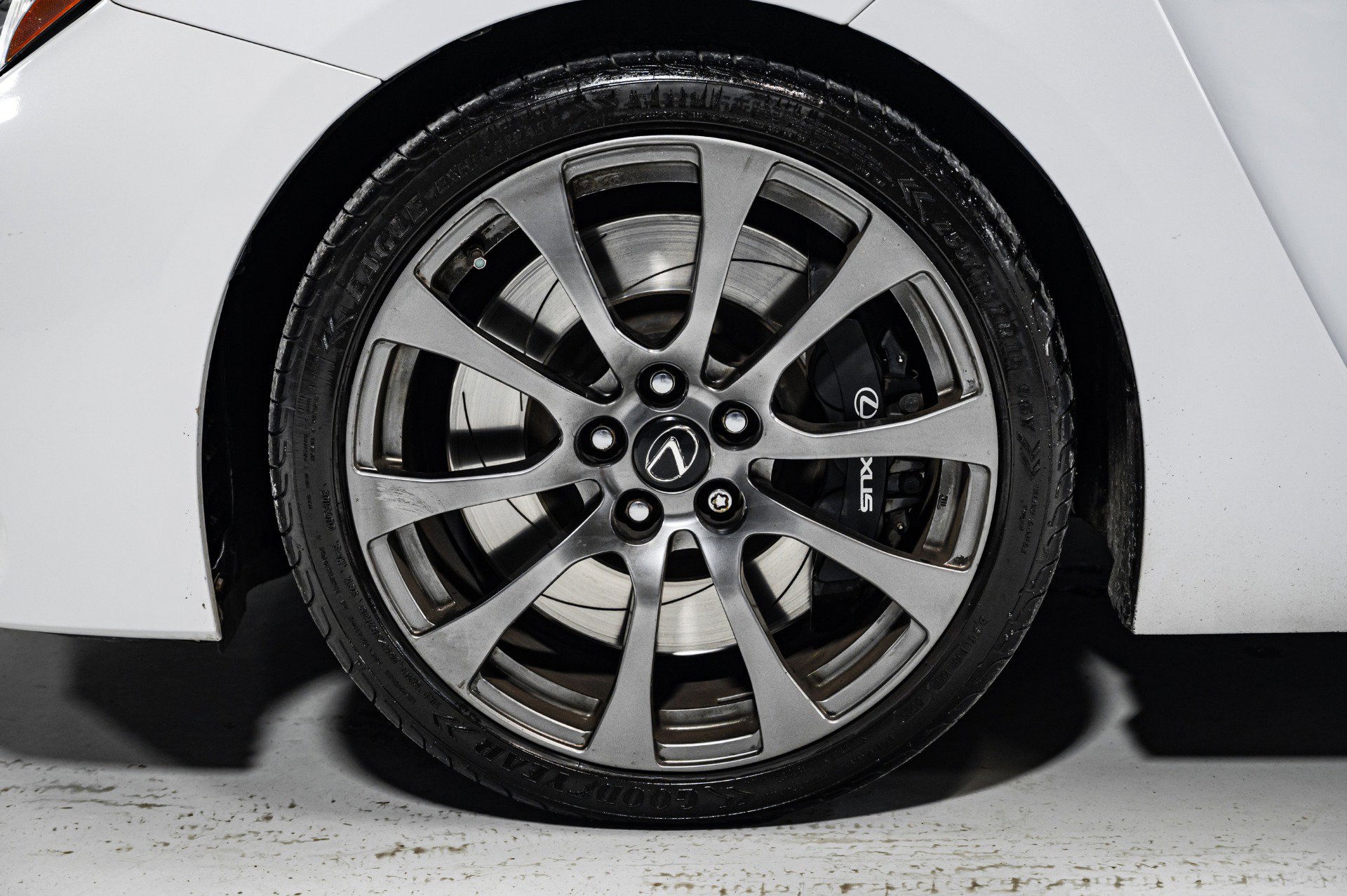 Used 2015 Lexus RC F w/ Premium Package image 9