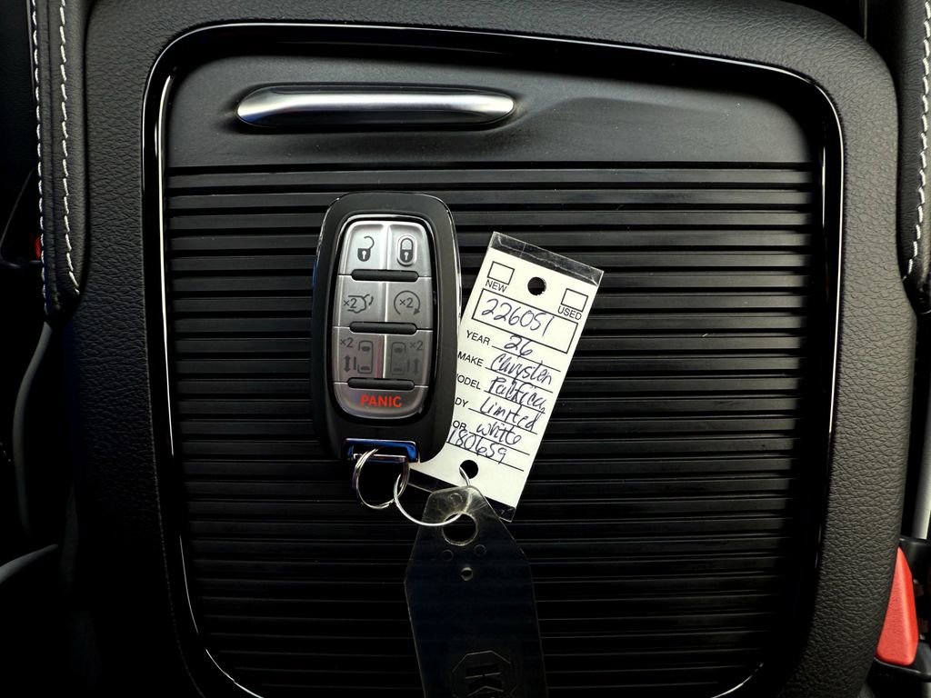 New 2026 Chrysler Pacifica Limited w/ S Appearance Package image 38