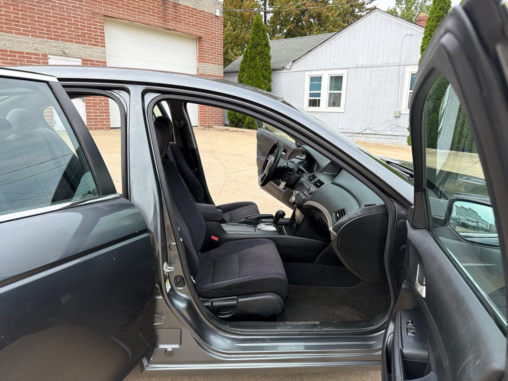 Used 2012 Honda Accord LX image 11