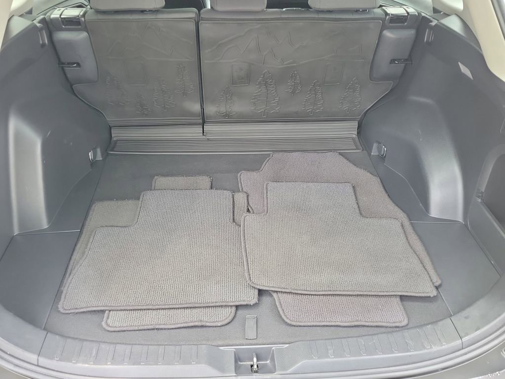 Used 2024 Toyota RAV4 AWD Hybrid image 11