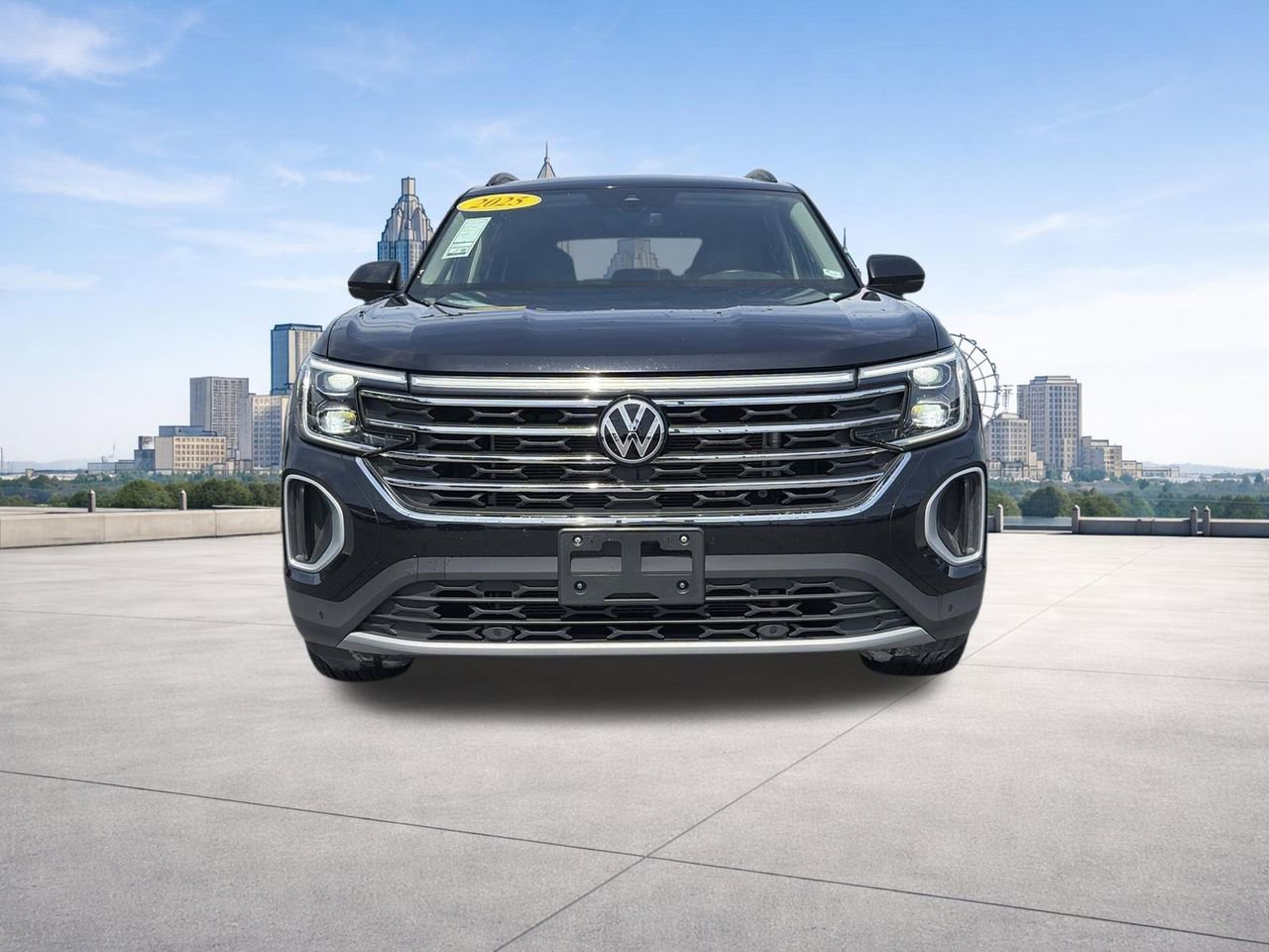 Used 2025 Volkswagen Atlas SE AWD/4WD image 8