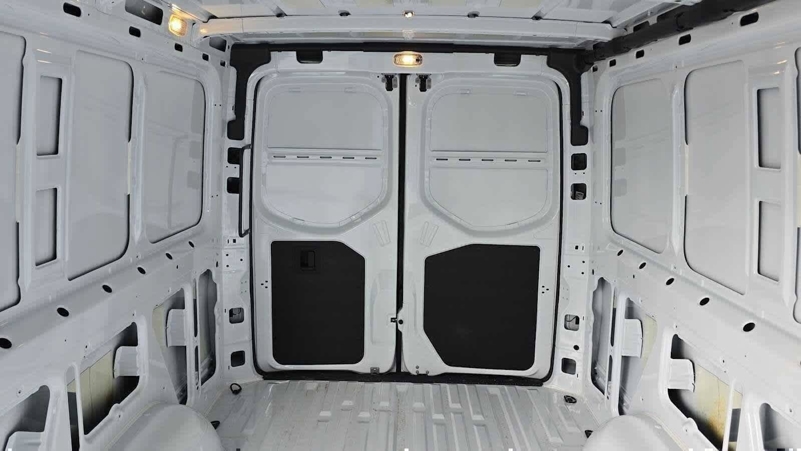 Used 2025 Mercedes-Benz Sprinter 2500 image 16