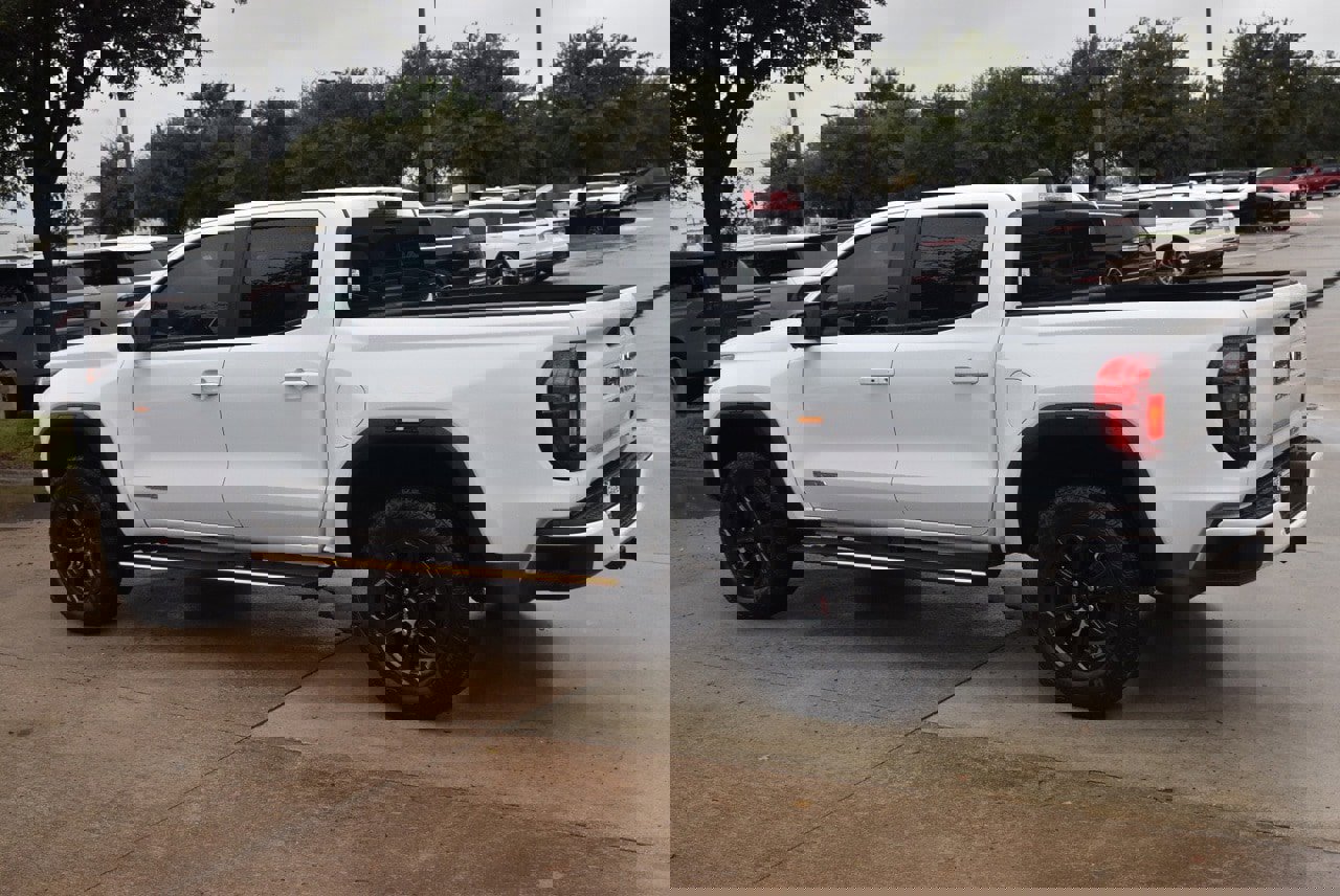 Used 2024 GMC Canyon Elevation w/ Convenience Package image 11