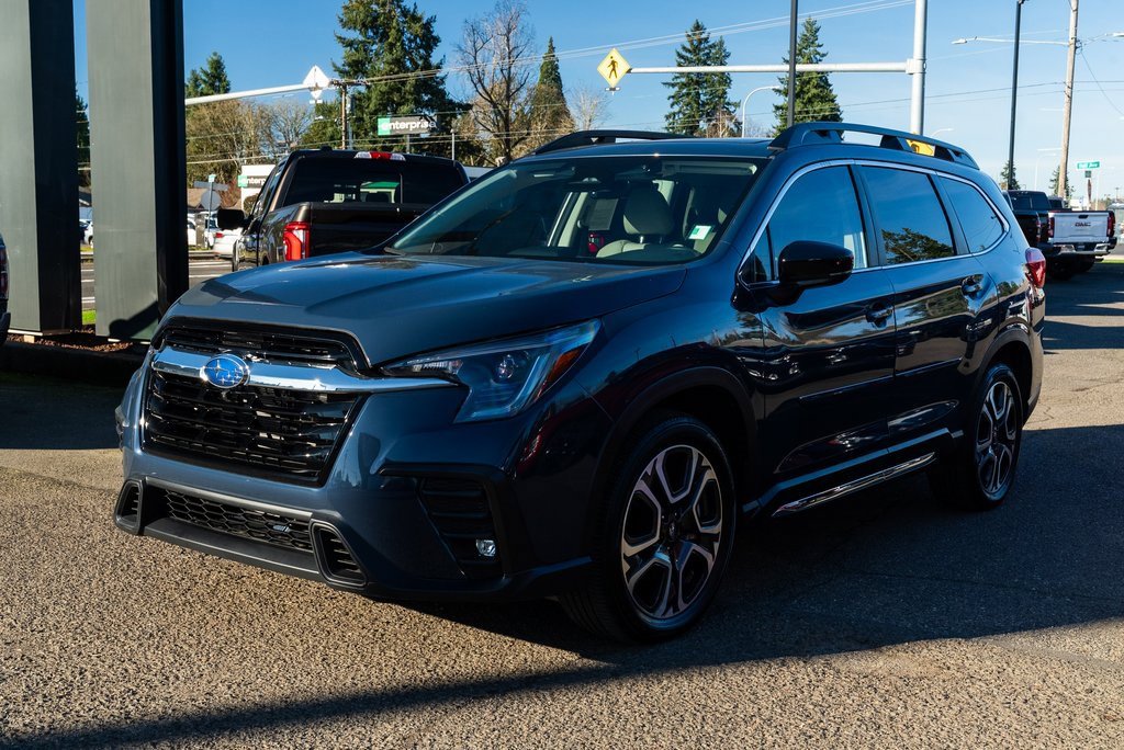 Used 2024 Subaru Ascent Limited w/ Technology Package image 3