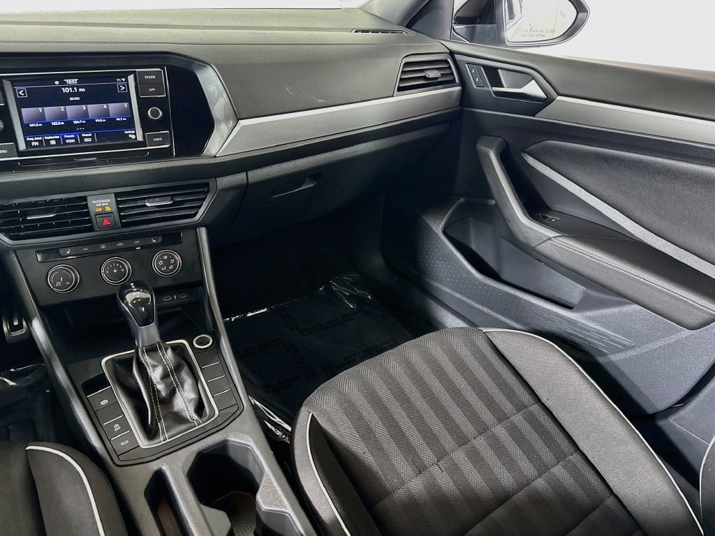 Used 2024 Volkswagen Jetta Sport FWD image 21