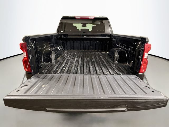 Used 2025 Chevrolet Silverado 1500 LT AWD/4WD image 24