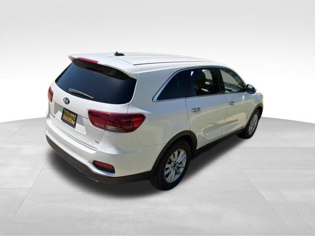 Used 2019 Kia Sorento AWD V6 image 3