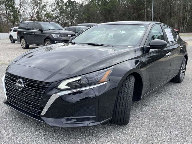 Used 2025 Nissan Altima 2.5 SV image 7