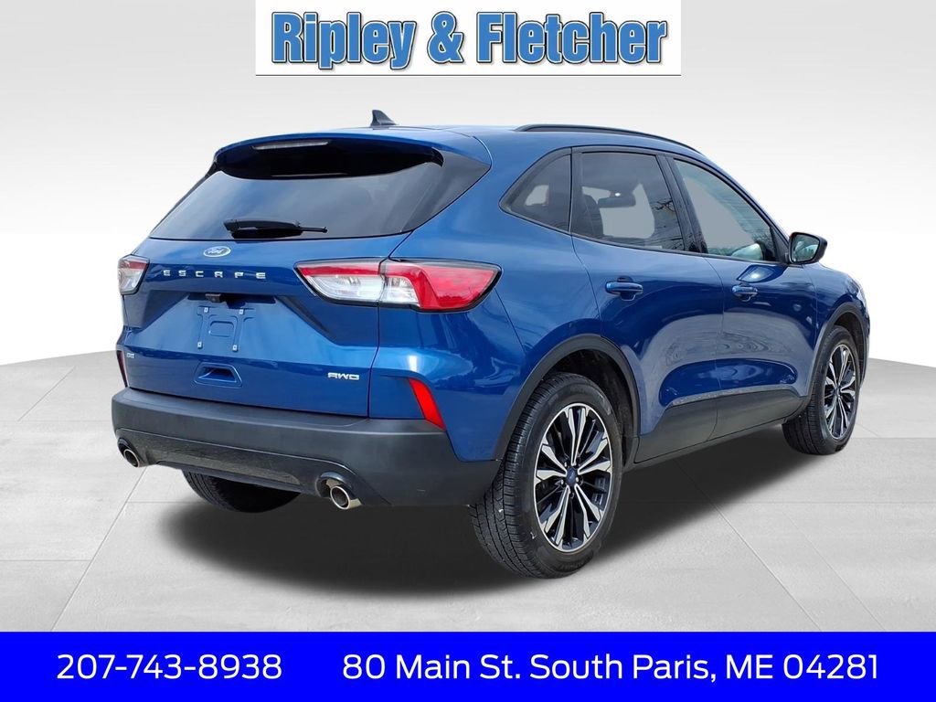Used 2022 Ford Escape SE w/ SE Sport Appearance Package image 5