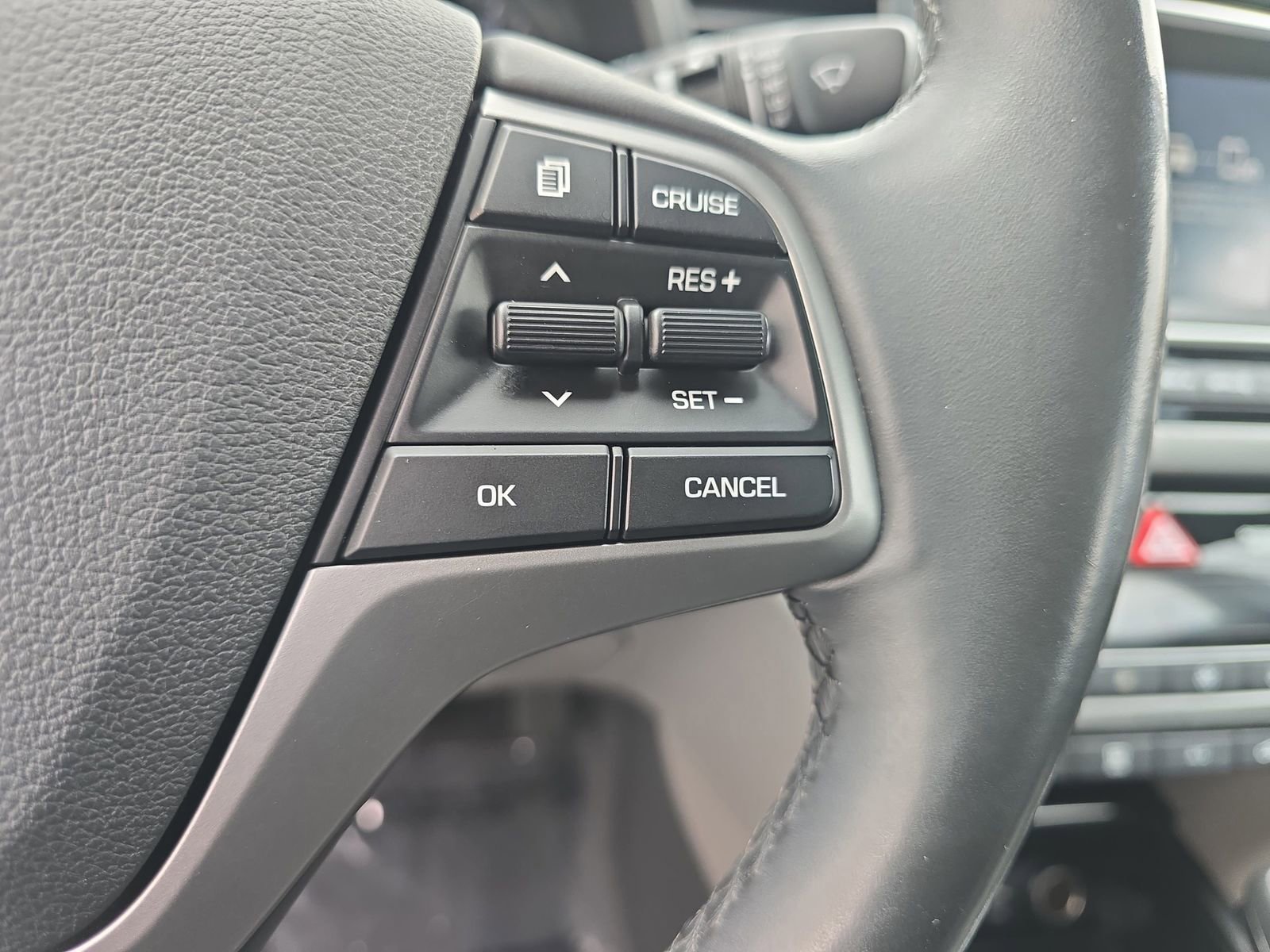 Used 2018 Hyundai Elantra Limited w/ Cargo Package image 21