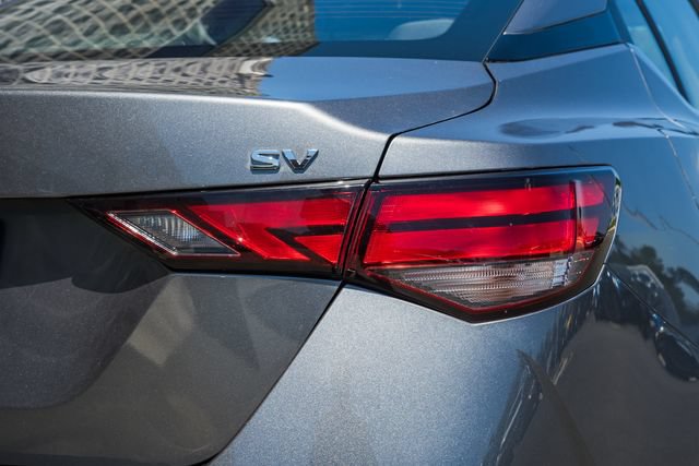 Used 2024 Nissan Sentra SV FWD image 8