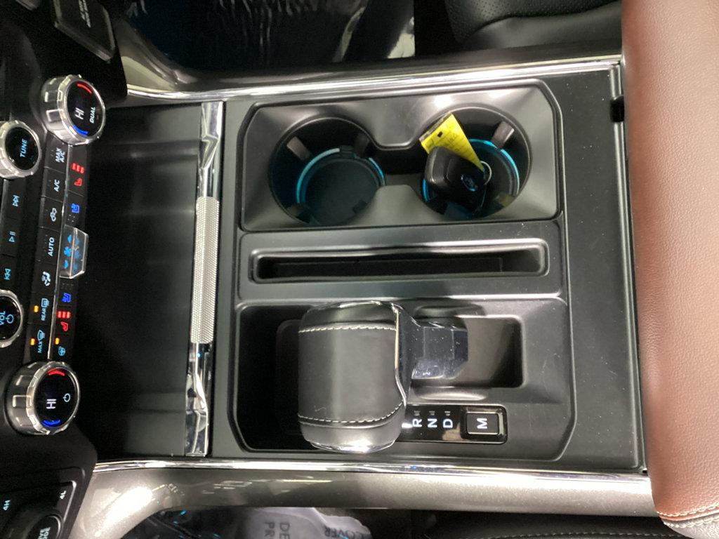 Used 2021 Ford F150 Lariat w/ Equipment Group 502A High image 27