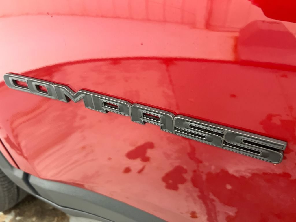 New 2026 Jeep Compass Latitude AWD/4WD image 24