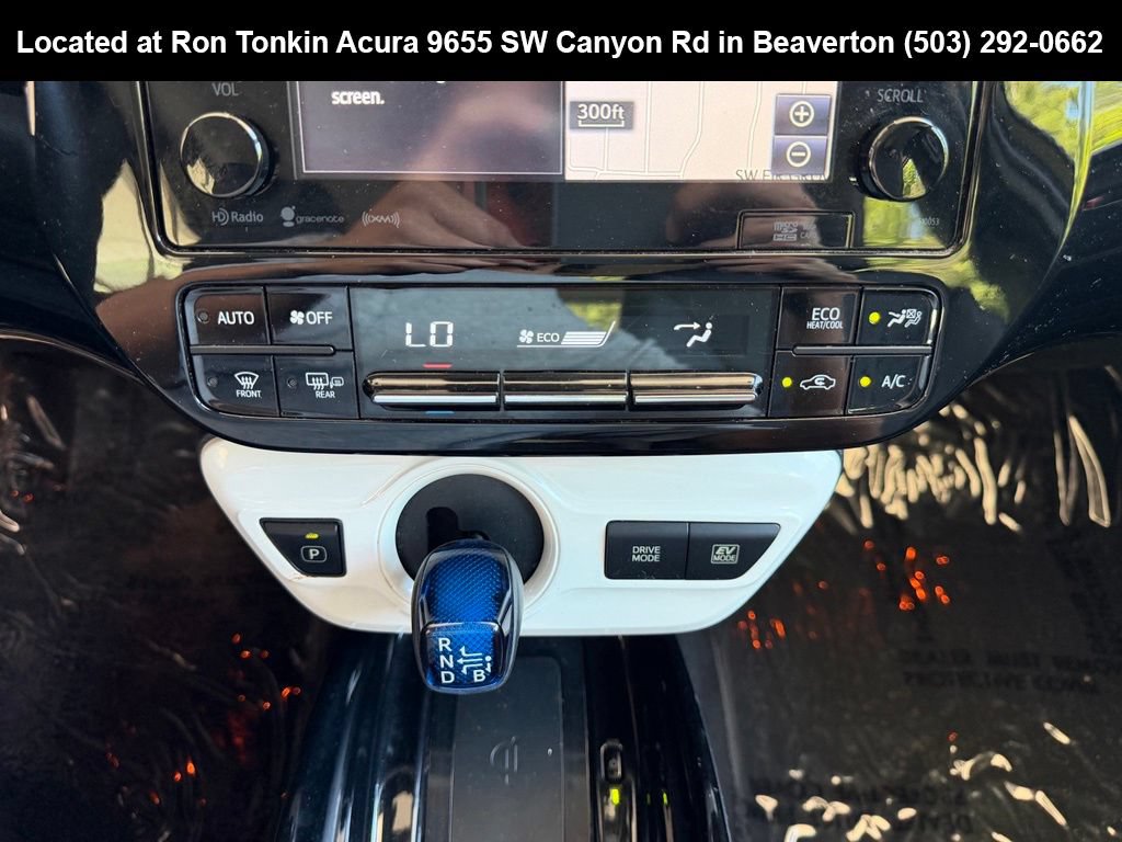 Used 2017 Toyota Prius Three Touring w/ Carpet Mat Package FWD image 21