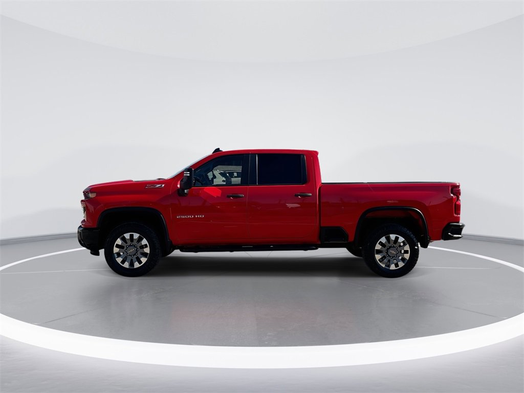 Used 2024 Chevrolet Silverado 2500 Custom w/ Custom Value Package image 5