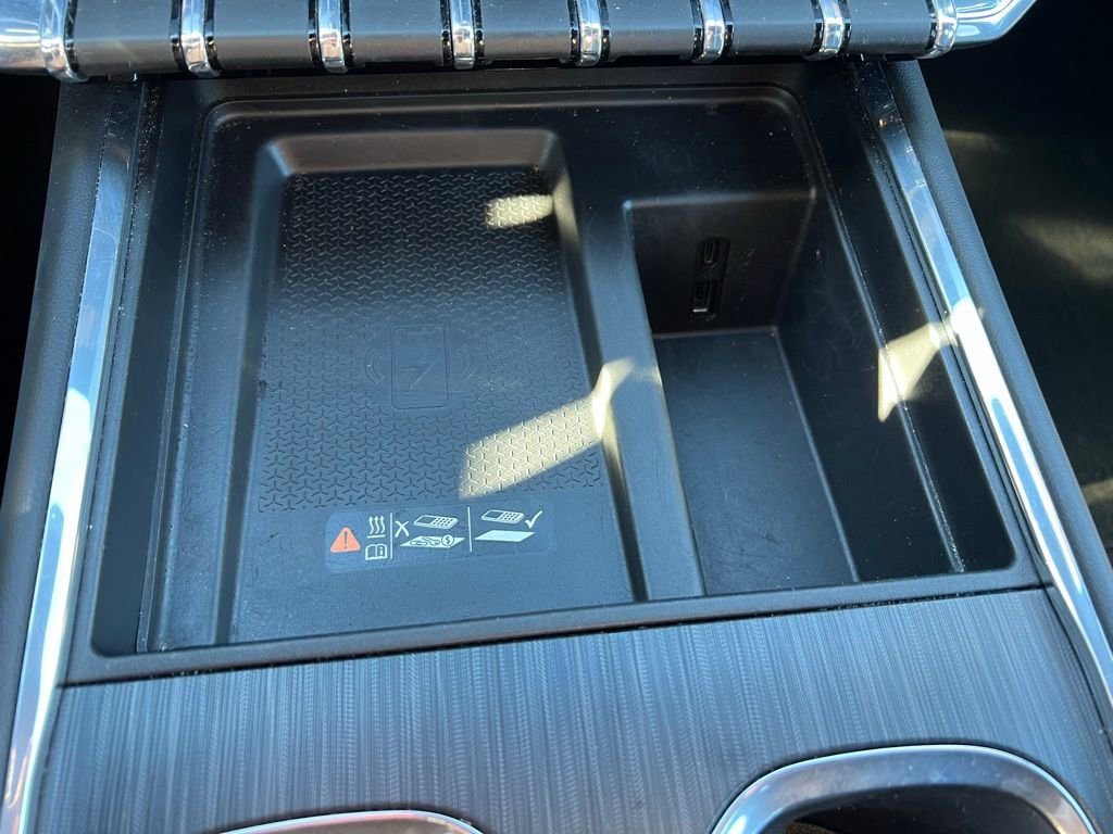 Used 2024 GMC Acadia Elevation image 34