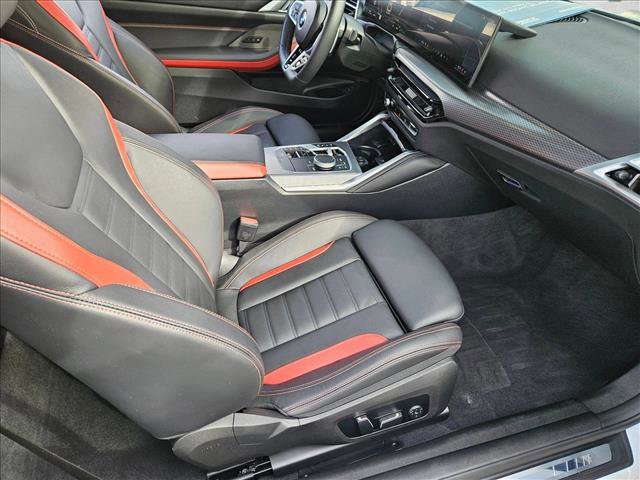 Used 2025 BMW 440i xDrive Coupe w/ Premium Package image 19
