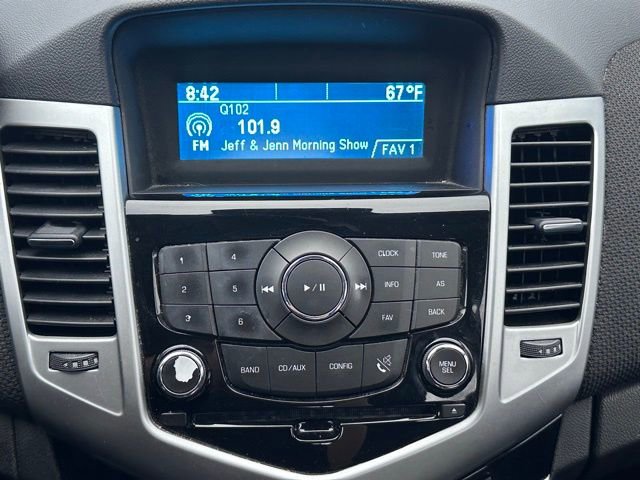 Used 2015 Chevrolet Cruze LT image 13