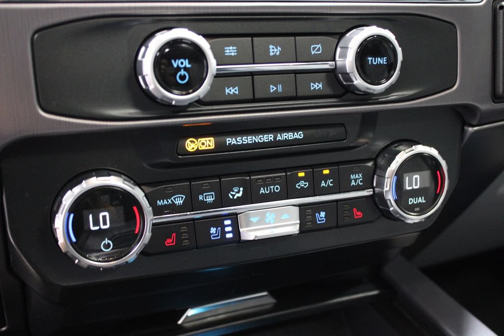 Certified 2022 Ford F250 Limited AWD/4WD image 32