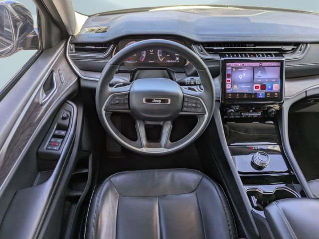 Used 2023 Jeep Grand Cherokee Limited w/ Black Appearance Package RWD image 17