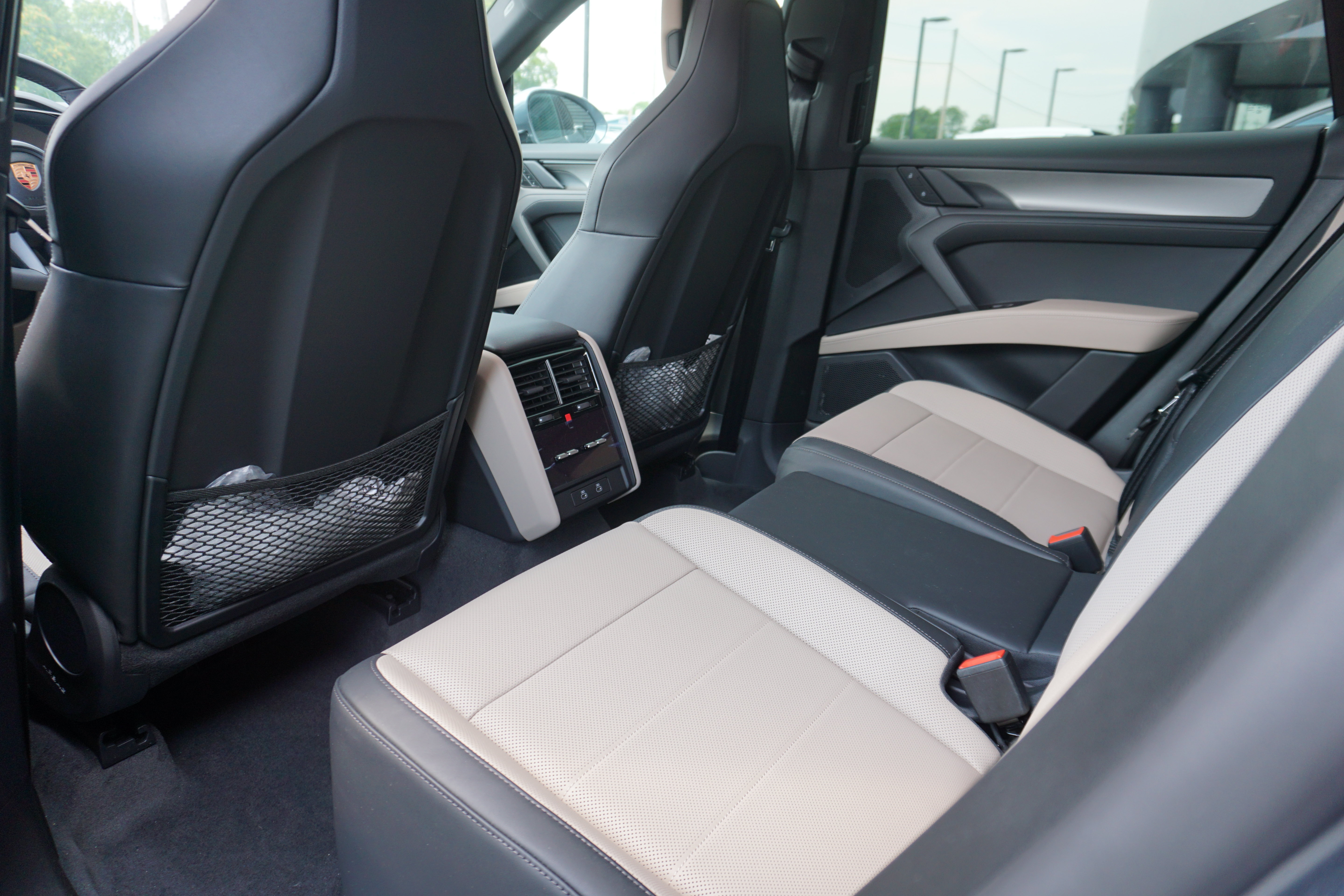New 2026 Porsche Cayenne Electric AWD/4WD image 22
