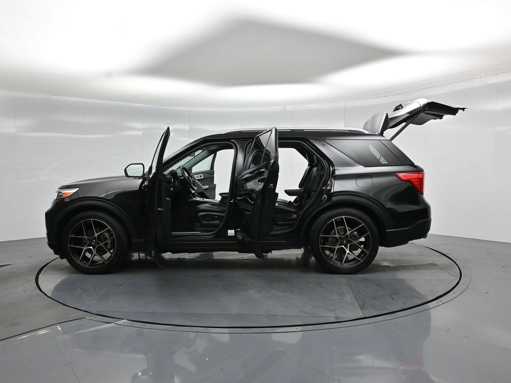 Certified 2022 Ford Explorer Limited w/ Equipment Group 301A RWD image 34