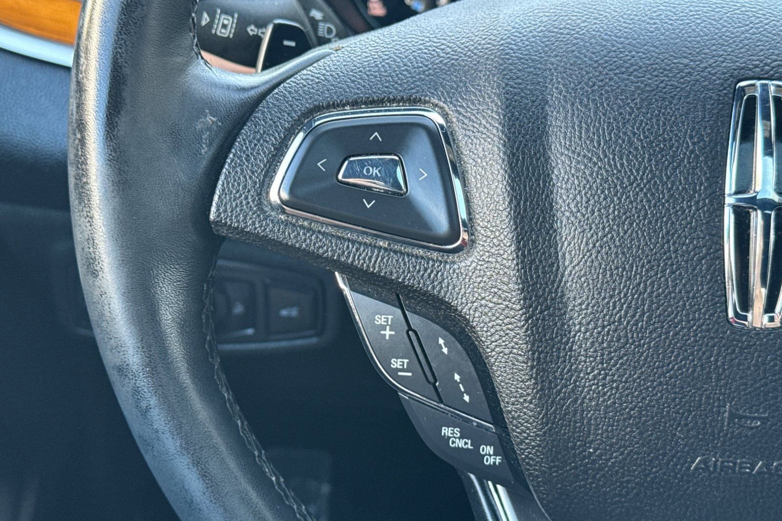 Used 2017 Lincoln MKC Reserve AWD/4WD image 37