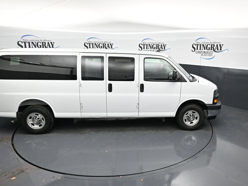 Used 2025 Chevrolet Express 3500 LT w/ LT Preferred Equipment Group RWD image 25
