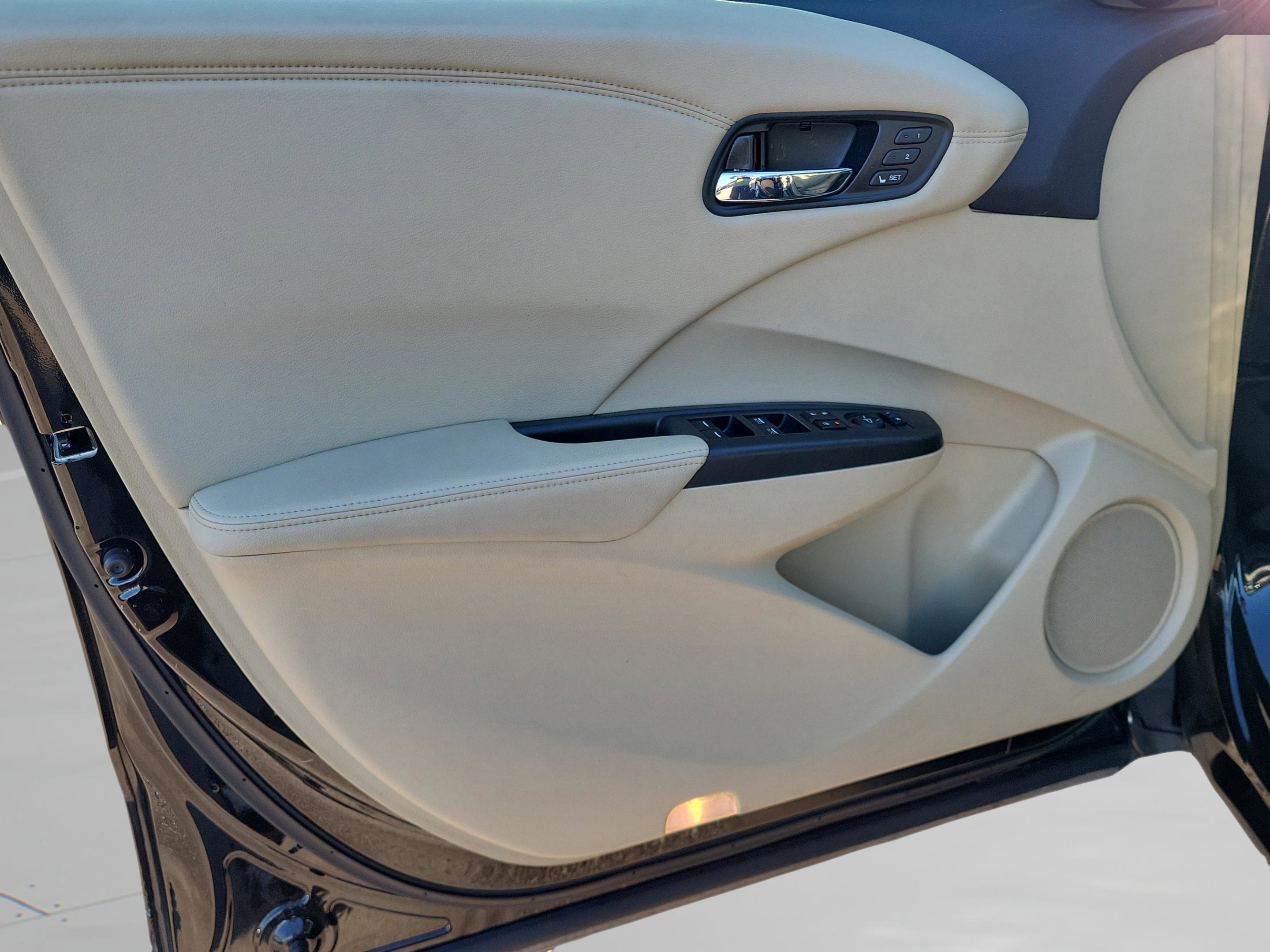 Used 2015 Acura RDX FWD image 18