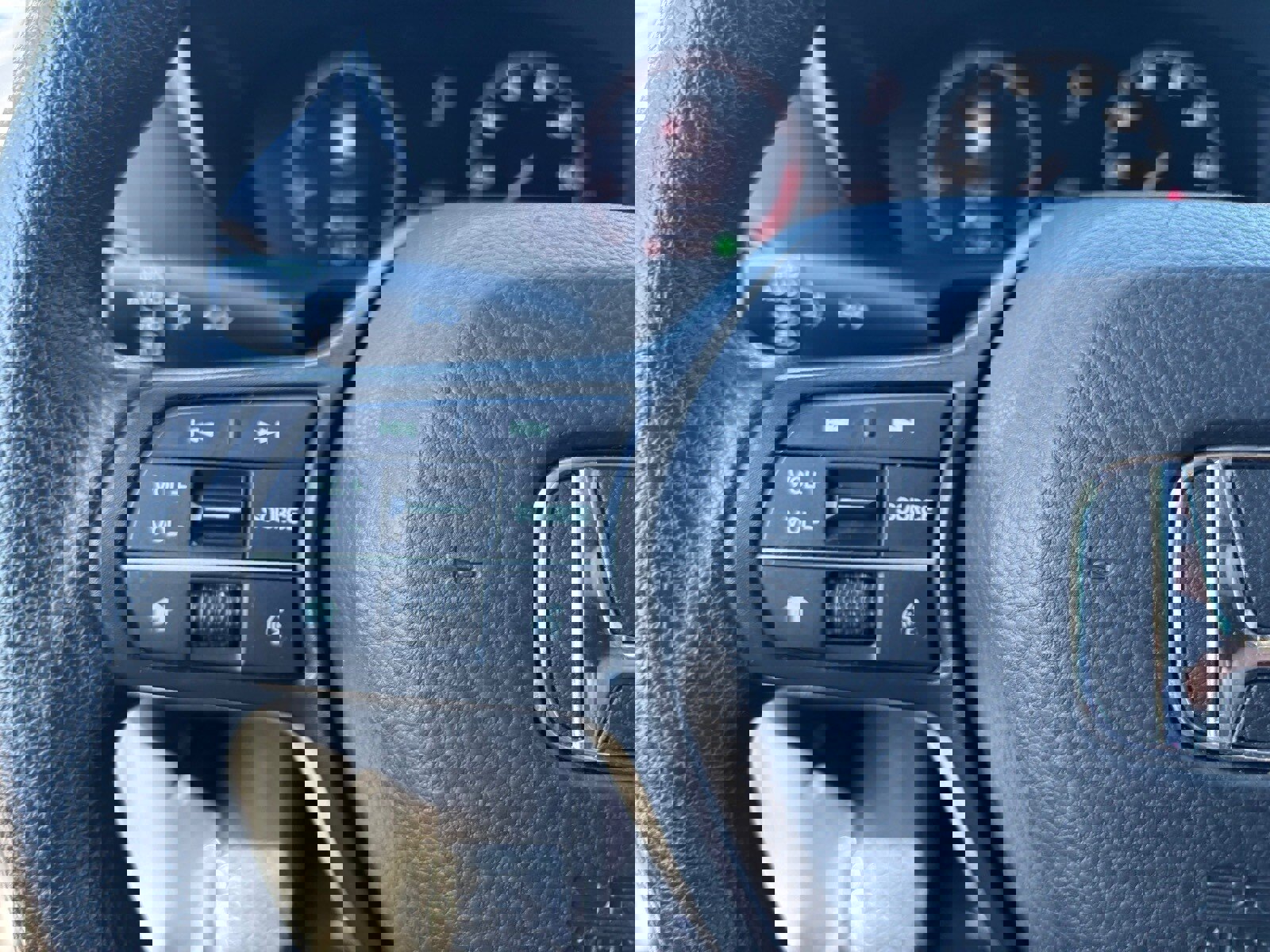 Used 2024 Honda HR-V LX image 29