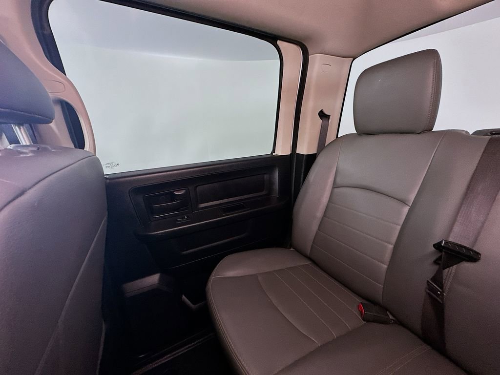 Used 2017 RAM 3500 Tradesman w/ Chrome Appearance Group AWD/4WD image 12