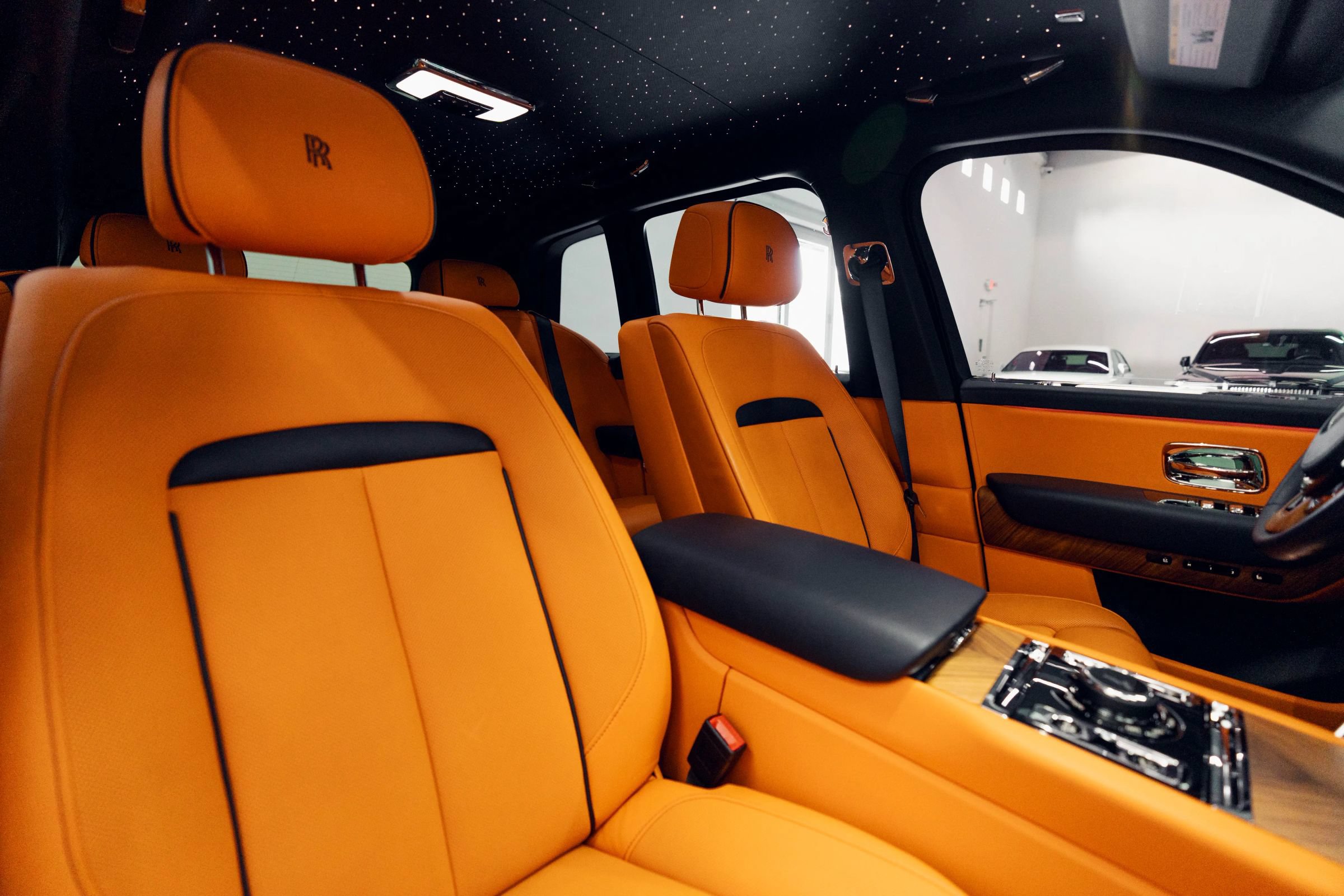 Used 2021 Rolls-Royce Cullinan AWD/4WD image 35