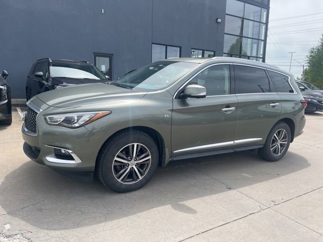 Used 2017 INFINITI QX60 Luxe w/ Premium Plus Package AWD/4WD image 4