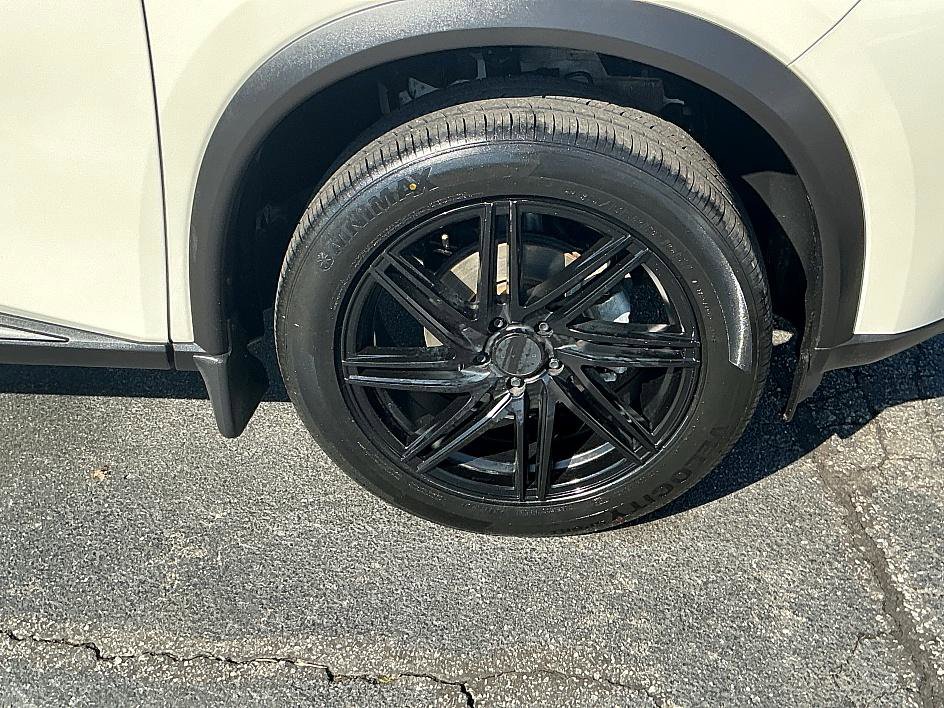 Certified 2023 Nissan Rogue SV image 10