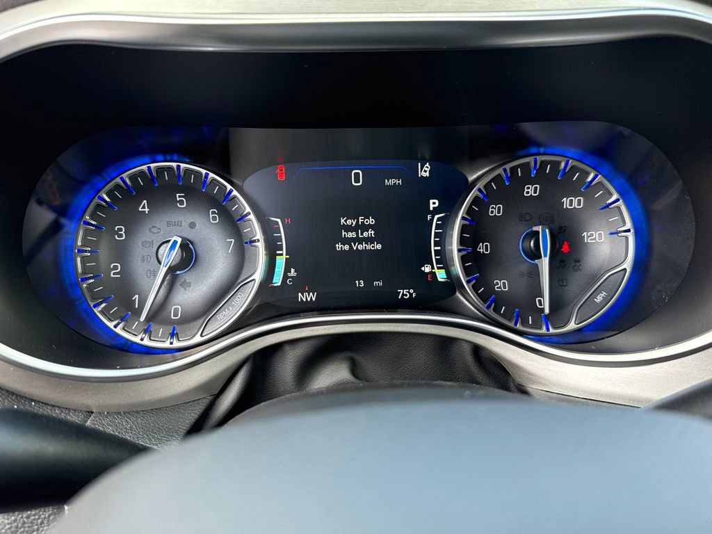 New 2026 Chrysler Pacifica Pinnacle image 28