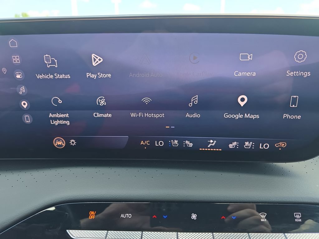 Certified 2025 Buick Enclave Avenir w/ LPO, Floor Liner Package AWD/4WD image 24