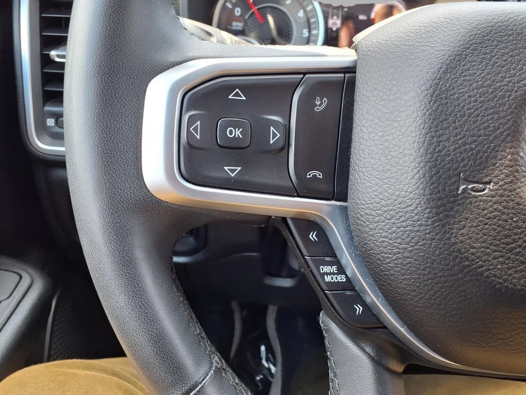 Used 2025 RAM 1500 Big Horn AWD/4WD image 12