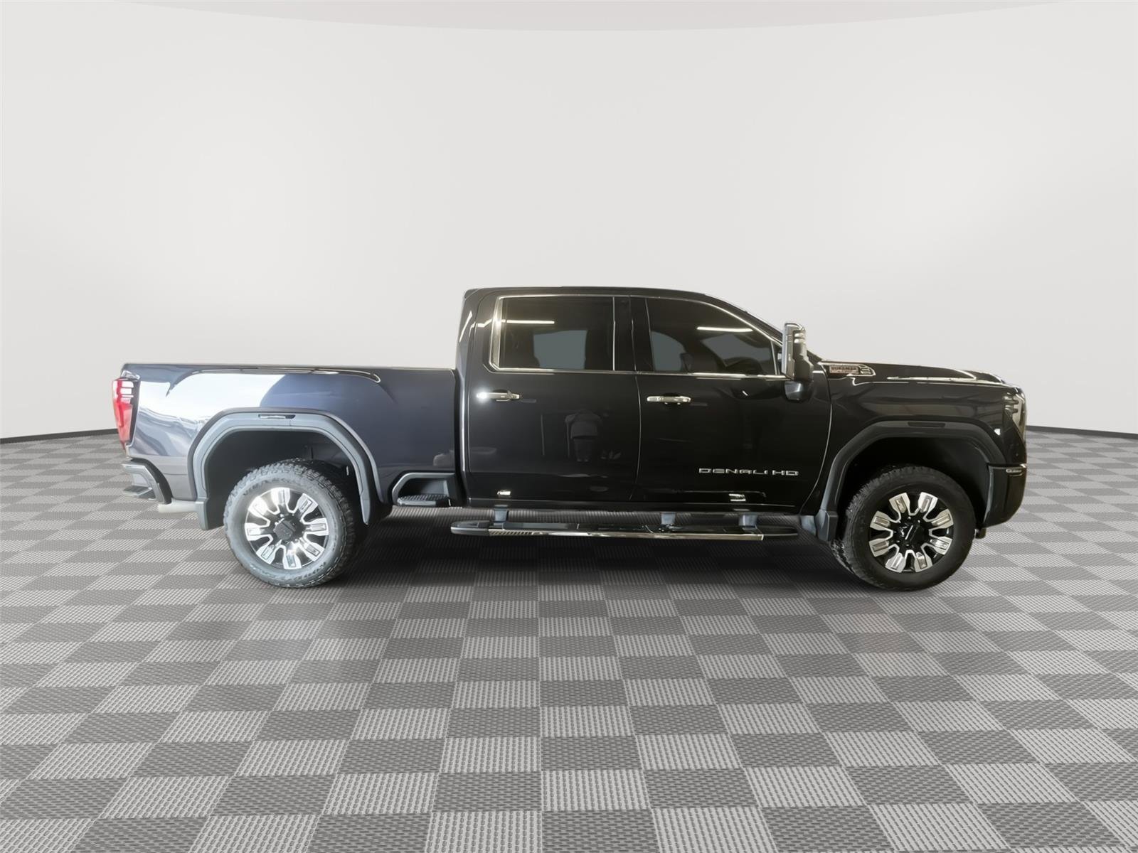 Used 2025 GMC Sierra 3500 Denali w/ Denali Reserve Package image 4