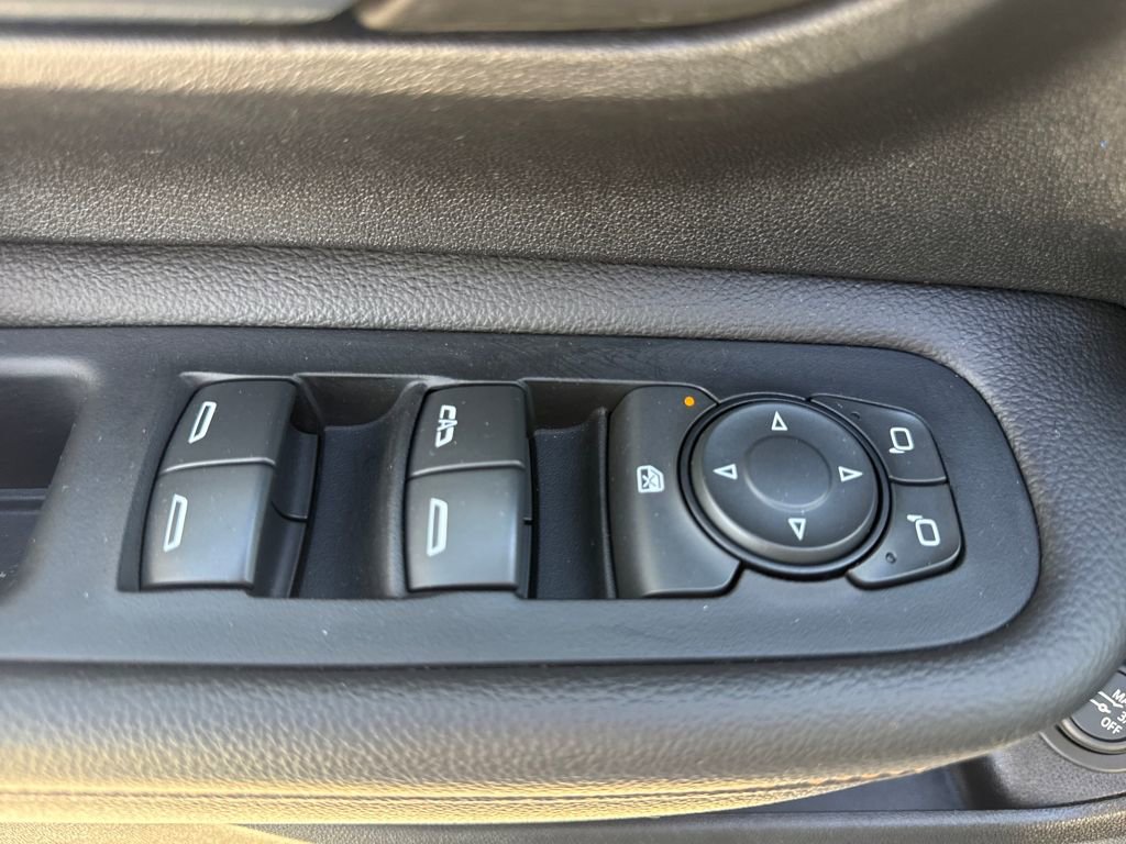 Used 2020 GMC Terrain SLE w/ Driver Convenience Package AWD/4WD image 14