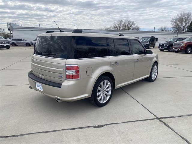Used 2017 Ford Flex SEL w/ Equipment Group 202A AWD/4WD image 11