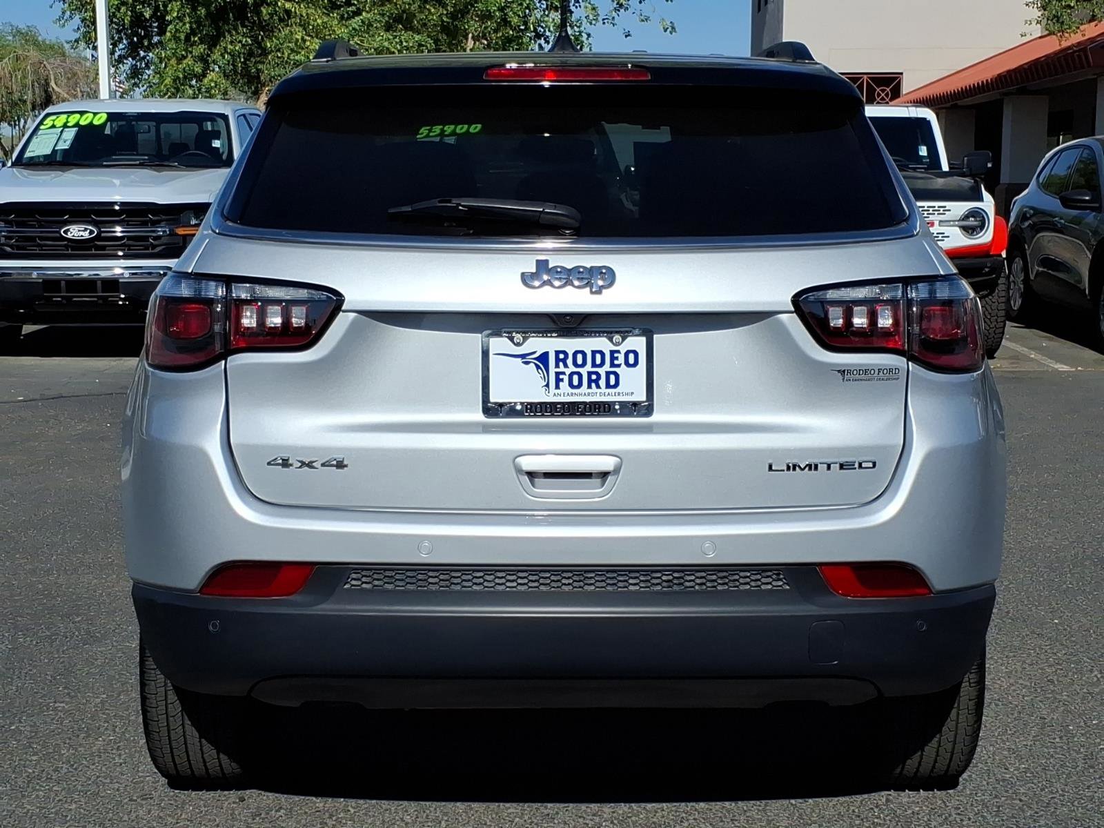 Used 2025 Jeep Compass Limited AWD/4WD image 4