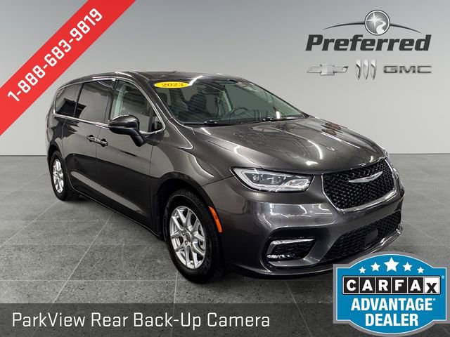 Used 2023 Chrysler Pacifica Touring-L FWD image 1